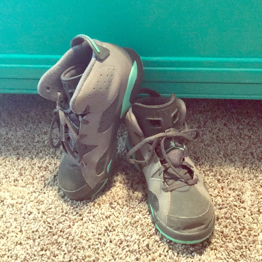 Youth girls Jordan’s
